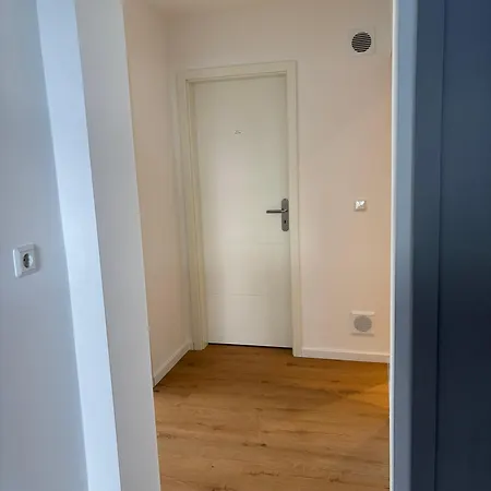 Dora 2 * Reinholterode