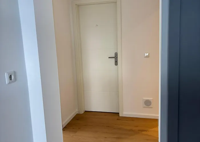 Dora 2 * Reinholterode